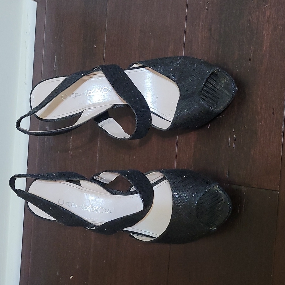 Cabarrus black heels sz 8
